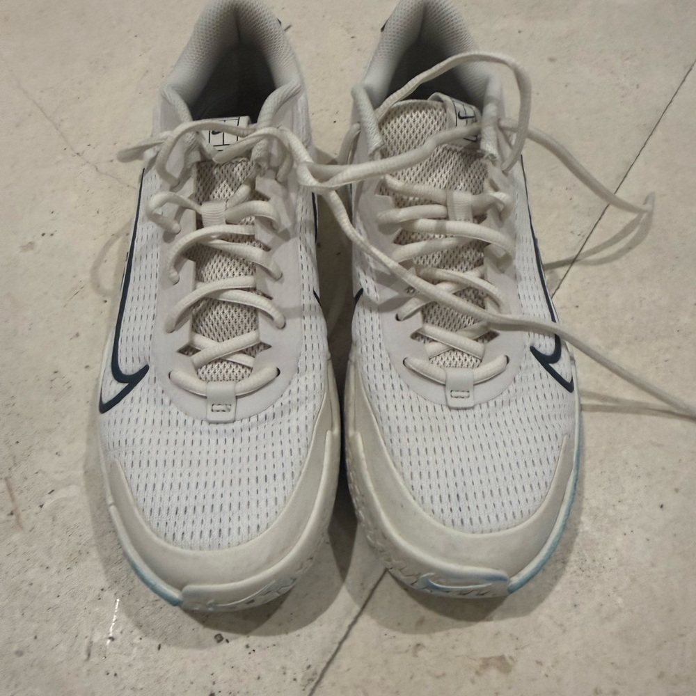 Nike White Mesh Sneakers Tennis